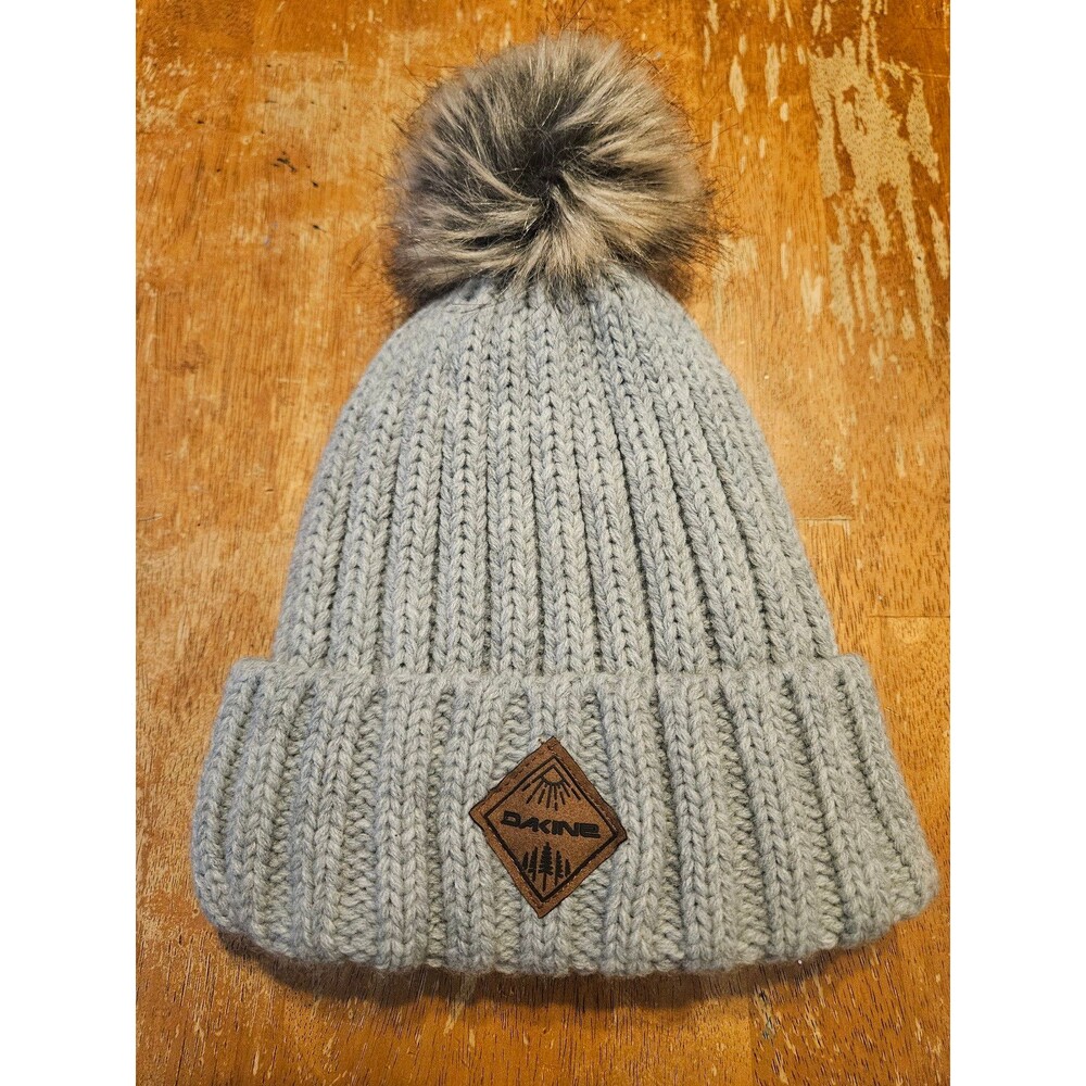 Dakine Hat Beanie Warm Winter Ski Snow Grey Brown Women's One Size Snowboard